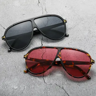 Large Frame Fashion Sunglasses for Women and Men, Street Style - 3