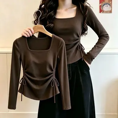 Damen-Langarmshirt mit eckigem Ausschnitt, schmal machender Schnitt, unregelmäßige Falten - 9
