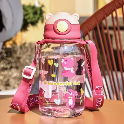 Douyin grenzüberschreitender Kinderbecher Amazon Cartoon-Bär Trinkflasche mit Griff Grundschüler Trinktasse mit Mundöffnung Kunststoff-Geschenkbecher