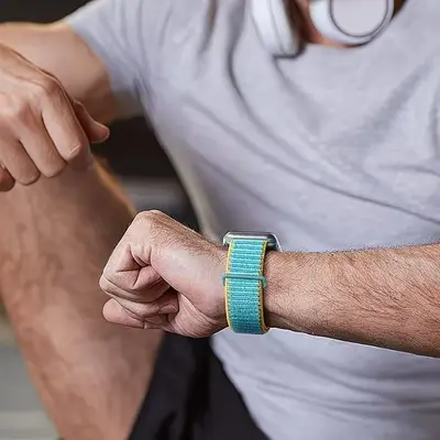 Apple Watch Series 11 Uyumlu Cırt Cırtlı Naylon Halka Kordon, iWatch 4-10 Uyumlu