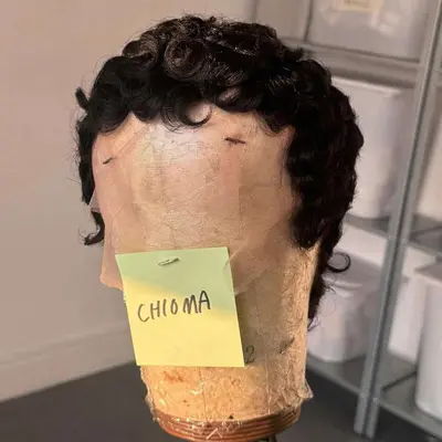 Chioma Pixie Kısa Kıvrımlı Peruk %100 Gerçek Saç Siyah