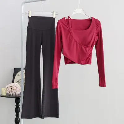 Damen Yoga-Set, schmal geschnittenes Langarmoberteil mit Brustpolster - 11