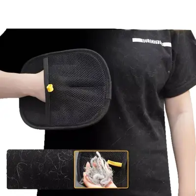Electrostatic pet hair removal glove
