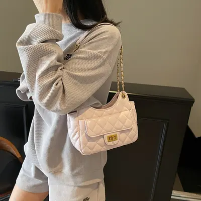 Women's Diamond Lattice Chain Underarm Small Square Crossbody Bag - 3