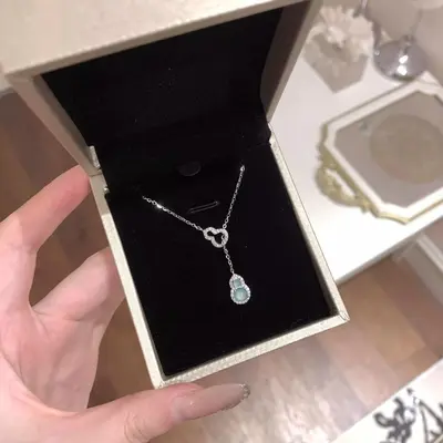 Kadınlar için hafif lüks niş üst düzey inci kolye, moda moda çok yönlü zarif titanyum çelik köprücük kemiği zinciri popüler kolye - 8