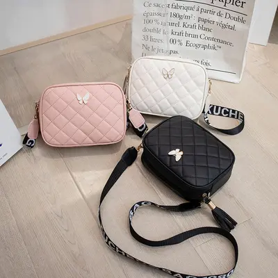 Women's Embroidered Diamond Quilted Shoulder Bag