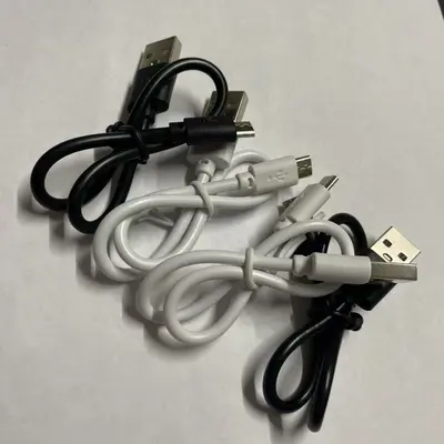 Veri kablosu V8 mobil güç kaynağı için uygun Bluetooth kulaklık Android Typec USB hızlı şarjlı cep telefonu 2A şarj kablosu