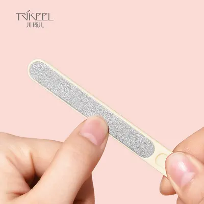 Chuanqier Maniküre-Set Nagelschere Manikür-Poliernagelfeile scharfe Nagelschere tragbare Heimnagelschere