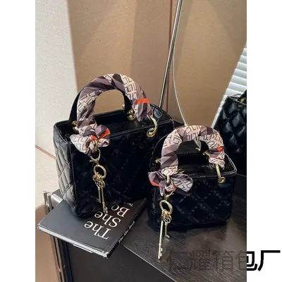Small Women's Diana-Style Shoulder Crossbody Bag - 4