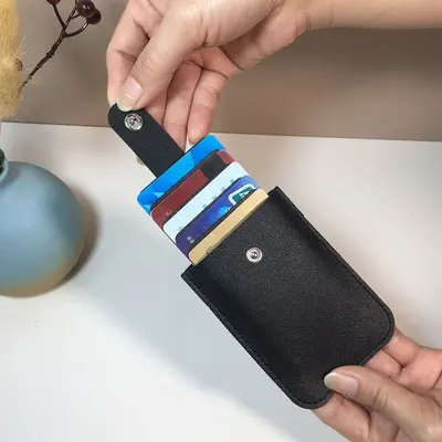 Çekmeli Kartlık, Çok Bölmeli, Büyük Kapasiteli, Manyetik Korumalı Kimlik Kılıfı