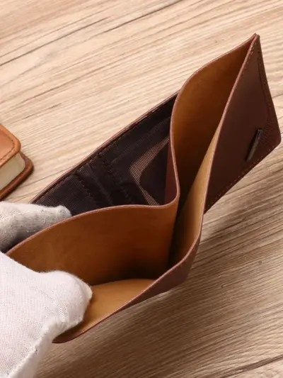 Herren-Lederbrieftasche mit integrierten Kartenfächern, Modell 2024 - 5