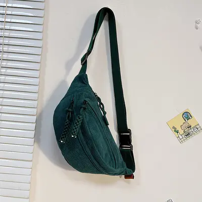 Große Samt-Umhängetasche mit Brust- und Gürteltasche - 10