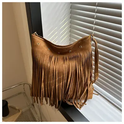 Boho-Umhängetasche mit Quasten und großem Fassungsvermögen - 1
