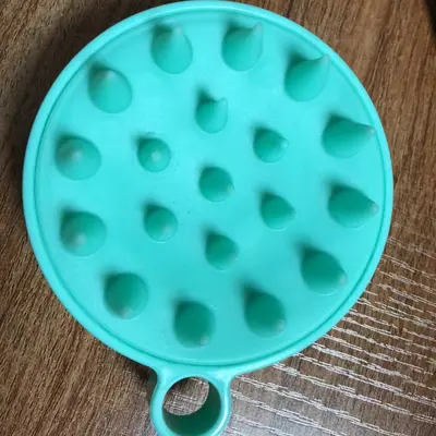 Silicone shampoo brush, scalp massage bath comb, TPE soft-bristled shampoo brush, for professional and home use, in stock. - 11