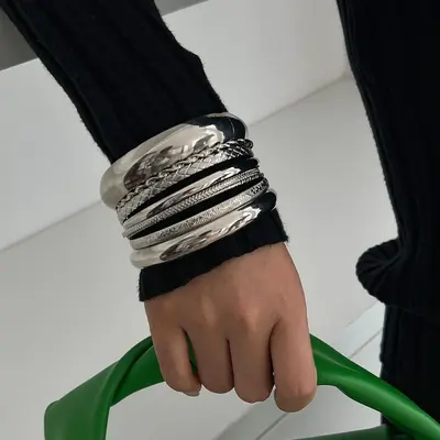 Europäische und amerikanische grenzüberschreitende Mode Metall Bühnen Armbandsatz für Frauen, personalisiertes übertriebenes Zahnrad breites Armband Armreif - 10