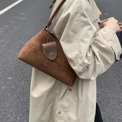 Retro Matte Small Women's Handbag, Light Luxury Commuter Style