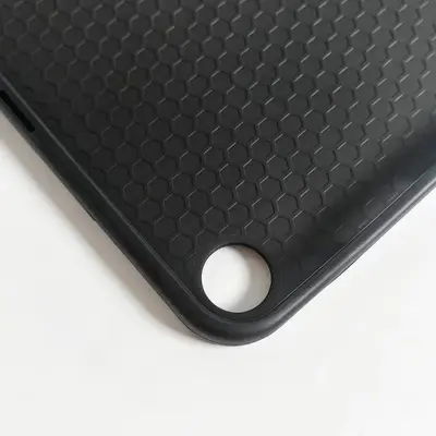 Einteilige Schutzhülle für iPad mit Stiftfach, Wabenmuster, mattiert