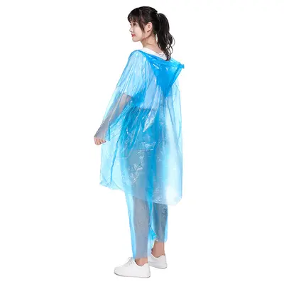 Disposable raincoat set, two-piece, for water activities