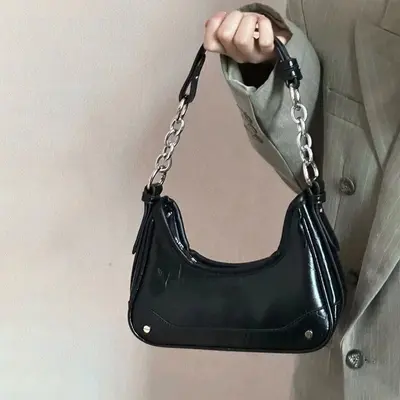 Damen-Achseltasche mit Silberkette, Schultertasche - 3