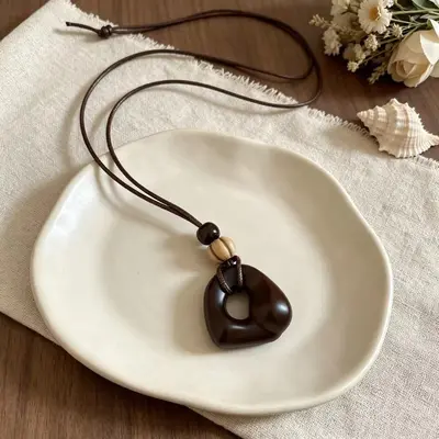 Chinese Old Money Style! Brown Wood Pendant Necklace for Women with High-end Minimalist Collarbone Chain Summer Long Style Accessory - 12