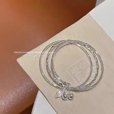 Minimalistisches Armband, leichte Luxus-Ausführung, Dreiringglöckchen - 3
