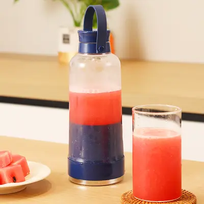 USB rechargeable portable juicer, mini fresh juice cup - 8