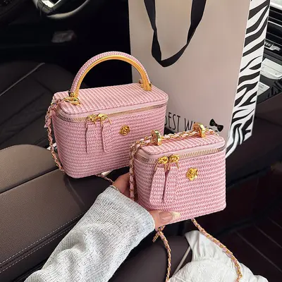 Damen-Mini-Handtasche mit Strickmuster, Kettenriemen - 4