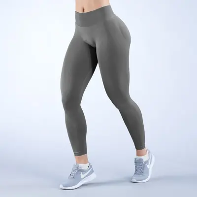 Seamless Low-Rise Butt-Lifting Yoga Capri Leggings - 9