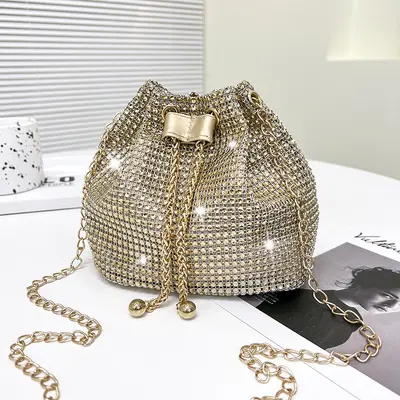 Women's Diamond-Pattern Chain Crossbody Bucket Bag