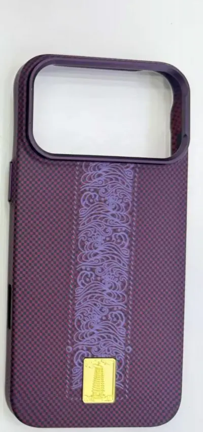 Carbon fiber phone case iPhone 18 Pro Max, magnetic - 9