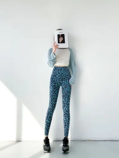 Women's Thin Printed Cropped Yoga Leggings, Leopard Print, Comfortable Sports Pants - 11