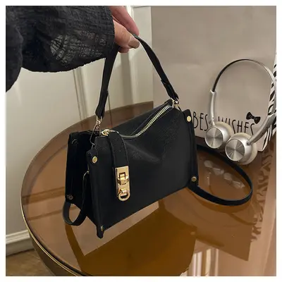Women's Minimalist Niche Handbag 2025 Single-Shoulder Crossbody