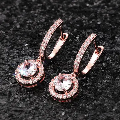 Sınır Ötesi Sıcak Satış Yeni Model Moda Parlak Yuvarlak Zirkon Küpe Kadın Çok Amaçlı Takı Aksesuar Toptan