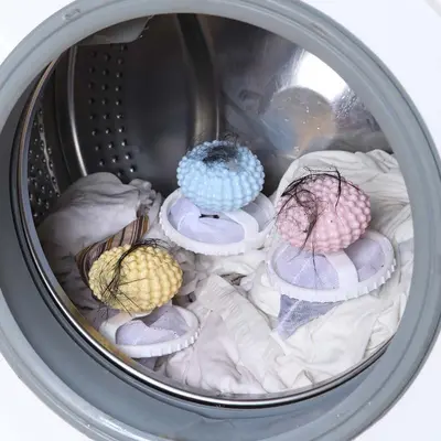 Laundry ball with filter mesh, hair catcher, anti-wrinkle