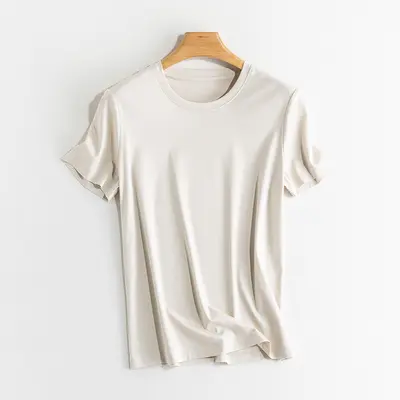 Kadın Güneş Korumalı Beyaz V Yaka T-Shirt, Dut İpeği ve Merserize Pamuk Karışımı, Gevşek K - 13
