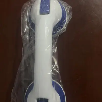 Drill-Free Suction Cup Bathroom Grab Bar for Children and Elderly - 10
