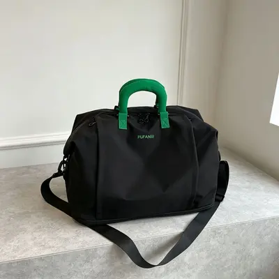 Leichte Reisetasche, erweiterbar, Trocken-Nass-Trennung