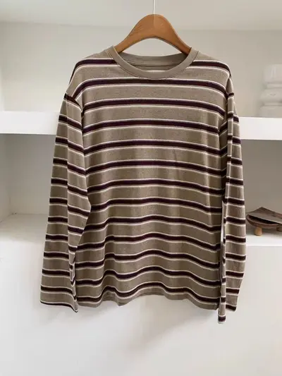 Koreanisches Langarm-Damenshirt gestreift, locker geschnitten - 10