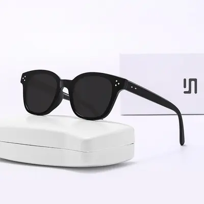 GM Small Frame Retro Sunglasses with UV Protection, Unisex - 6