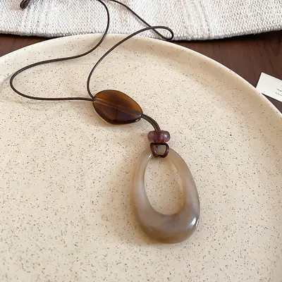 Geometric wood bead resin pendant necklace, vintage, long - 10