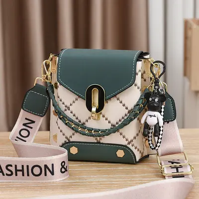 Neue Sommertasche des Herstellers im koreanischen Stil, einfache kleine quadratische Tasche, modisch vielseitig, Einzelschulter-Umhängetasche, modische Mini-Handytasche, Damenaccessoire