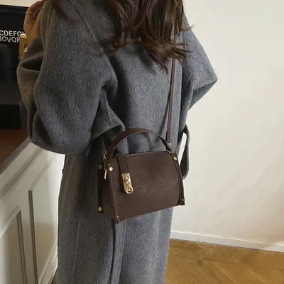 Retro Women's Single-Shoulder Crossbody Bag, Small Square Style - 4