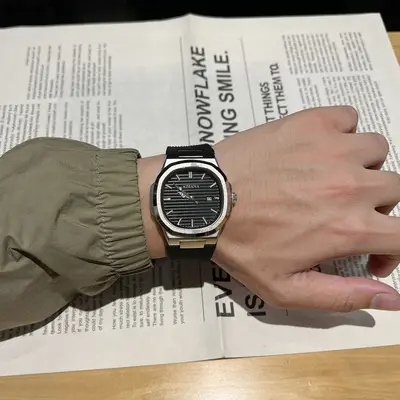 AIMANA Herrenuhr ultraflach Silikon-Armband mit Kalender