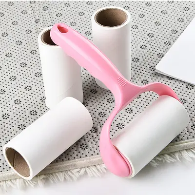 Fusselrolle aus reißbarem Papier zur Entfernung von Staub und Haaren, Fusselburste für Heimgebrauch für Kleidung, Fusselentferner für Textilien.