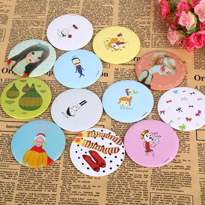 Small Round Pocket Mirror, Mini Portable Makeup Mirror, Gift Size