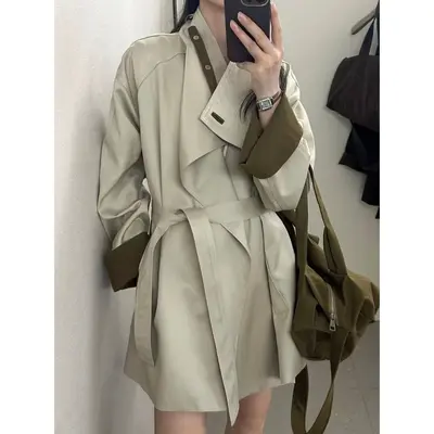 Damen Trenchcoat in Khaki mit Kontrastfarben, Bindegürtel, locker geschnitten, Herbst - 7