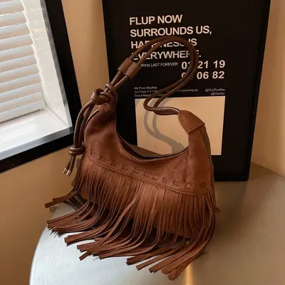 Damen-Schultertasche mit Quaste 2025, Retro-Umhängetasche in Wildlederoptik