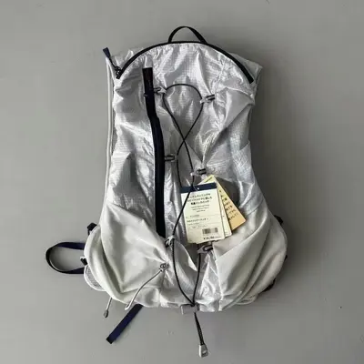 Ultra-lightweight mountaineering backpack, functional, water-resistant