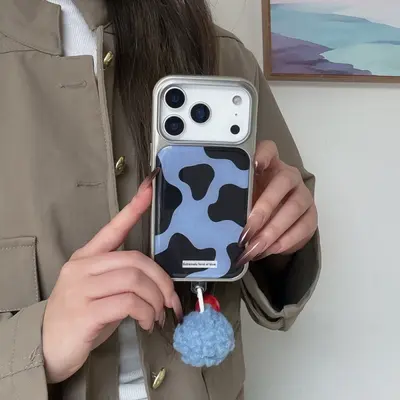 iPhone 15-17 Pro Max Handyhülle blaues Kuhfleckenmuster