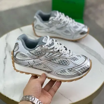 Thick-Sole Dad Sneakers in Blue - 8